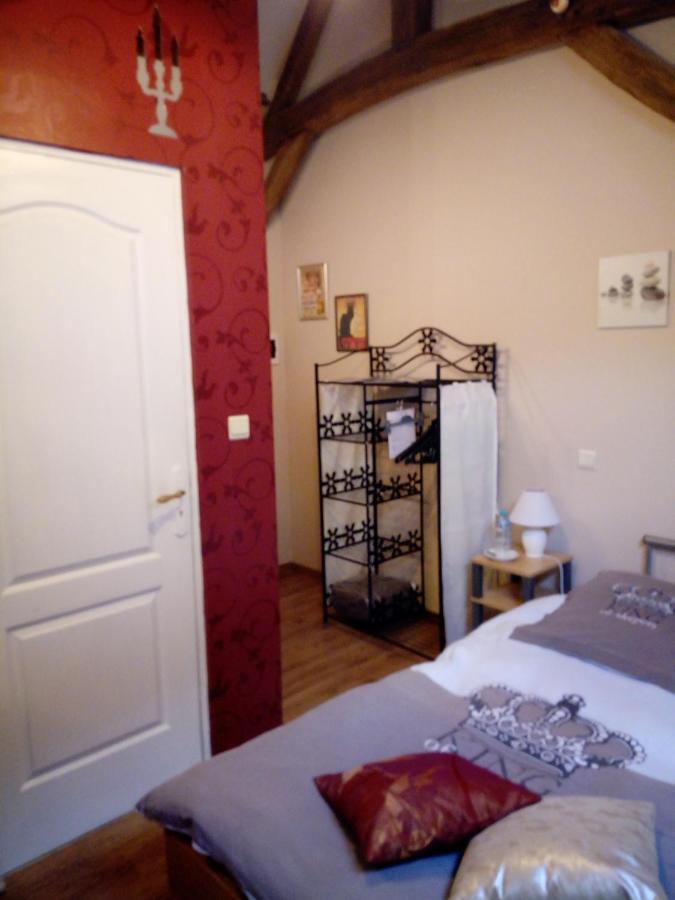 La Gentilhommiere Du Chateau De Ragnies 外观 照片